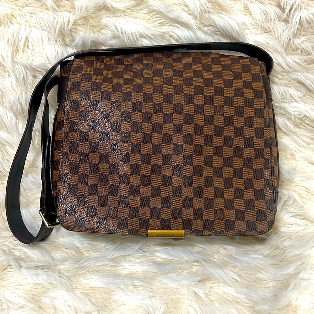 Louis Vuitton Damier Ebene Bastille Messenger pre loved